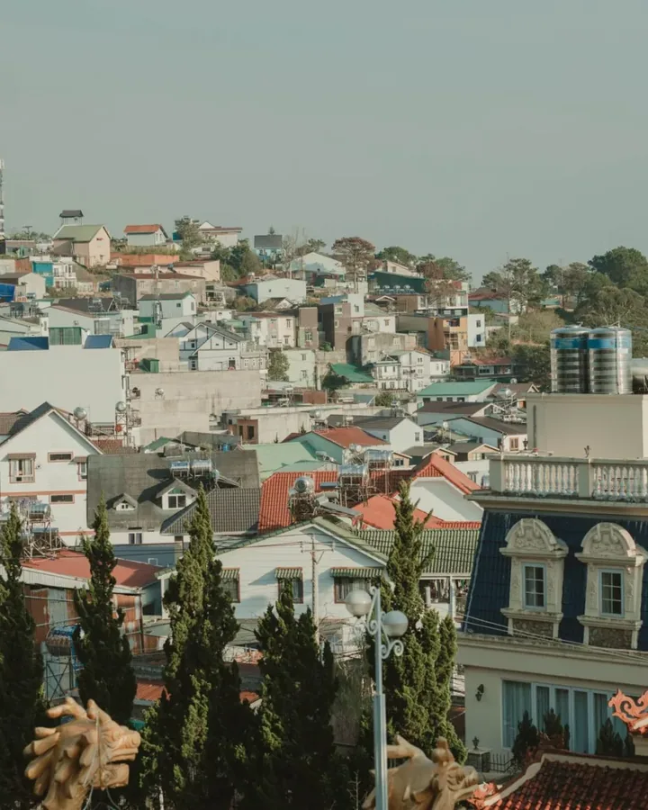 Phòng đang dọn đón khách